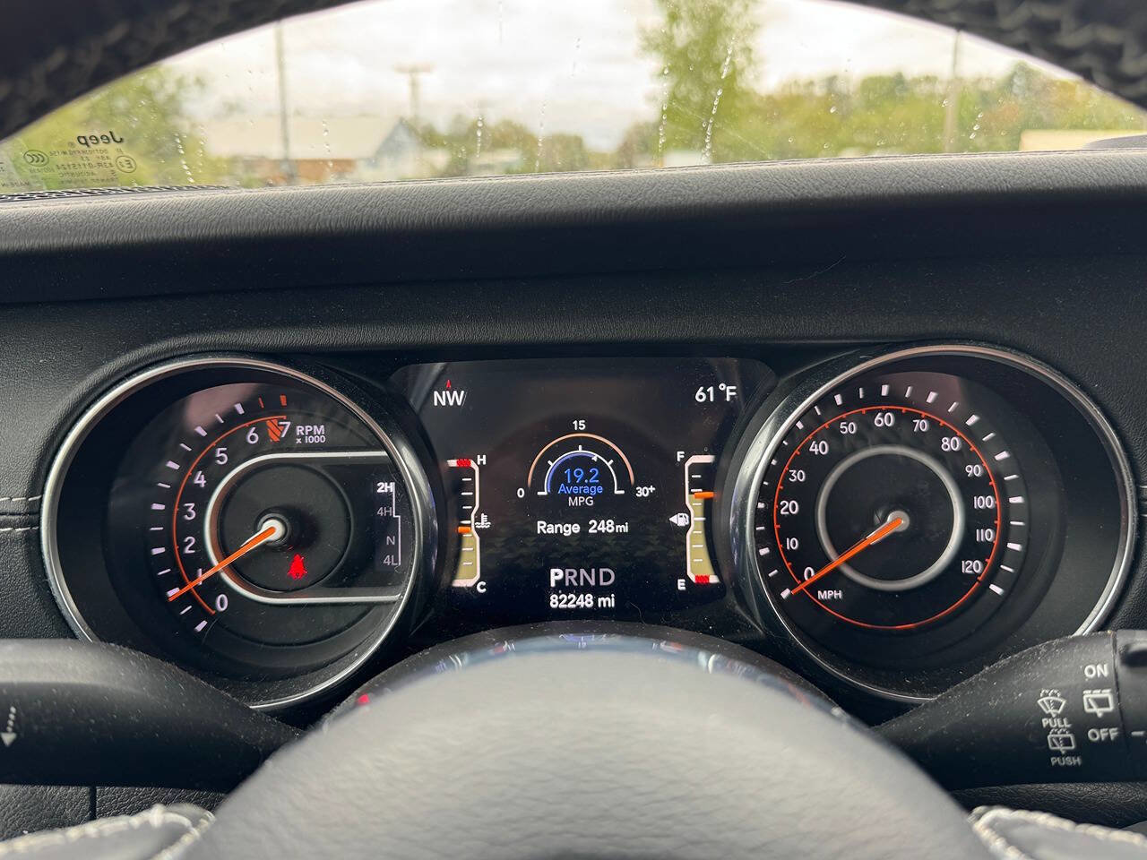 Used 2020 Jeep Wrangler Unlimited Sahara w/ Uconnect 4C Nav & Sound Group AWD/4WD image 23