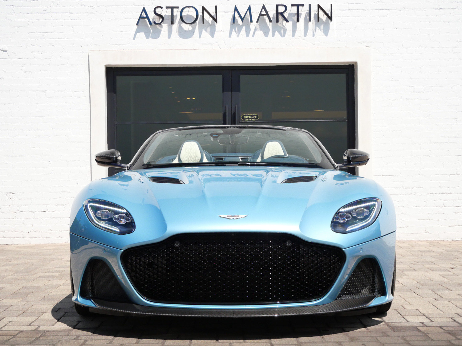 Used 2020 Aston Martin DBS Superleggera Volante RWD image 7