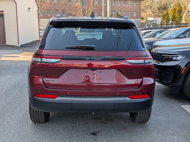 New 2026 Jeep Grand Cherokee Altitude image 4