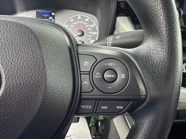 Used 2023 Toyota Corolla Cross L image 23