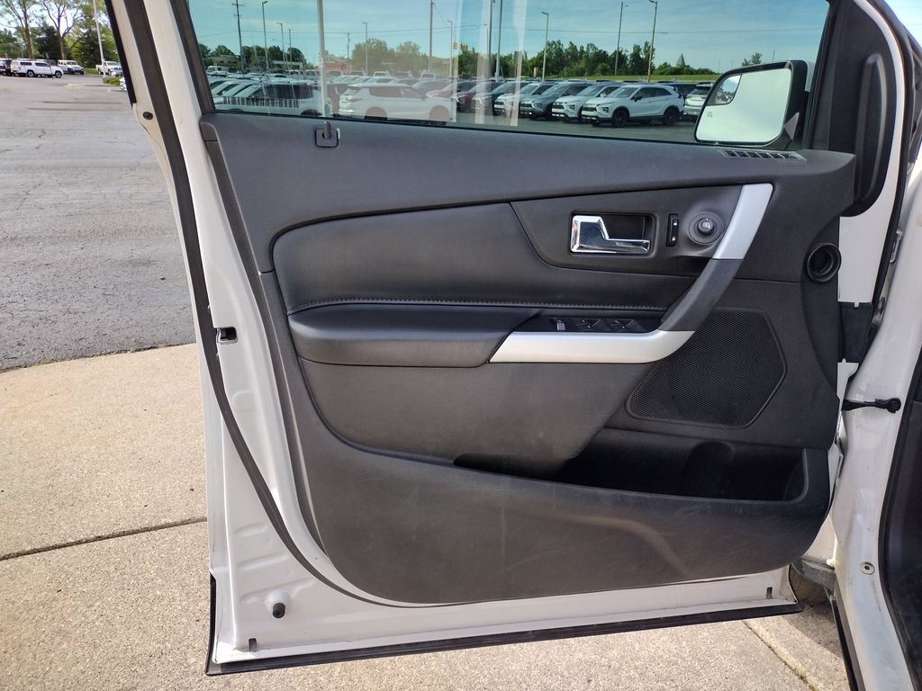 Used 2014 Ford Edge SEL w/ Canadian Touring Package FWD image 18