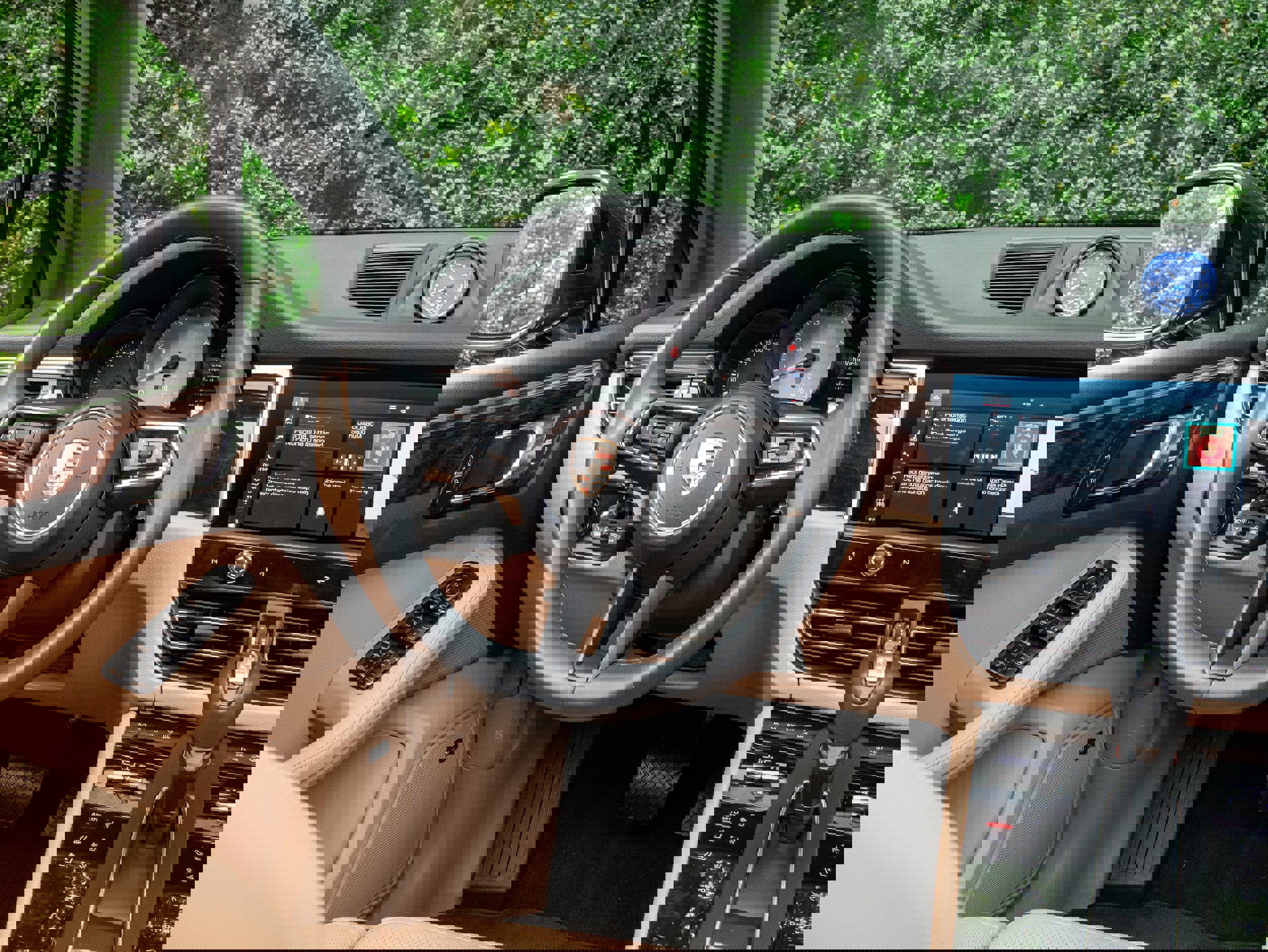 Used 2024 Porsche Macan S image 25