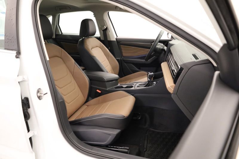 New 2026 Volkswagen Jetta SEL image 31