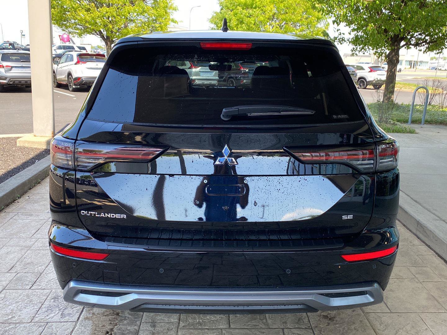 New 2026 Mitsubishi Outlander SE AWD/4WD image 6