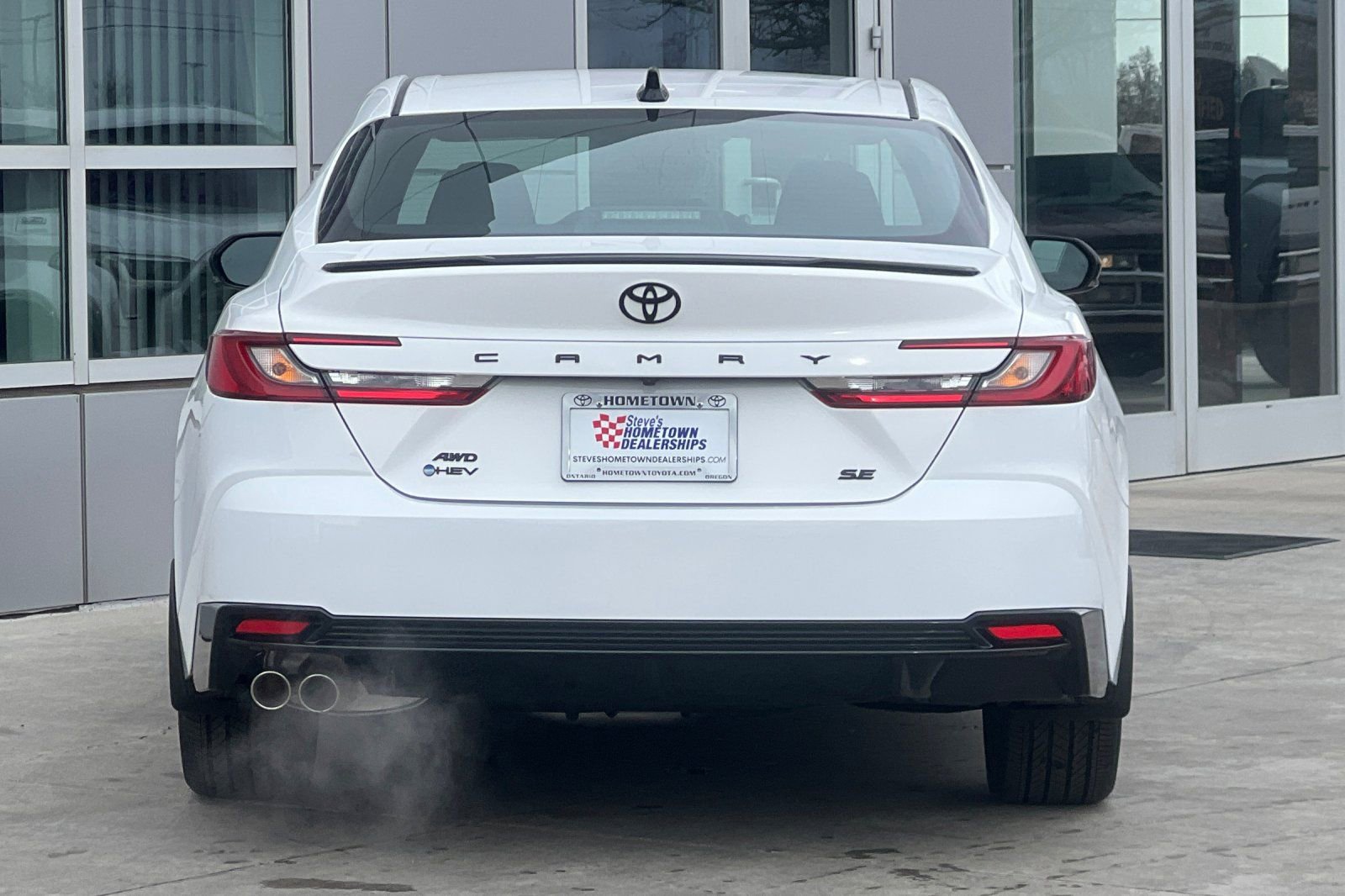 New 2026 Toyota Camry Hybrid w/ Multimedia Upgrade Package image 5