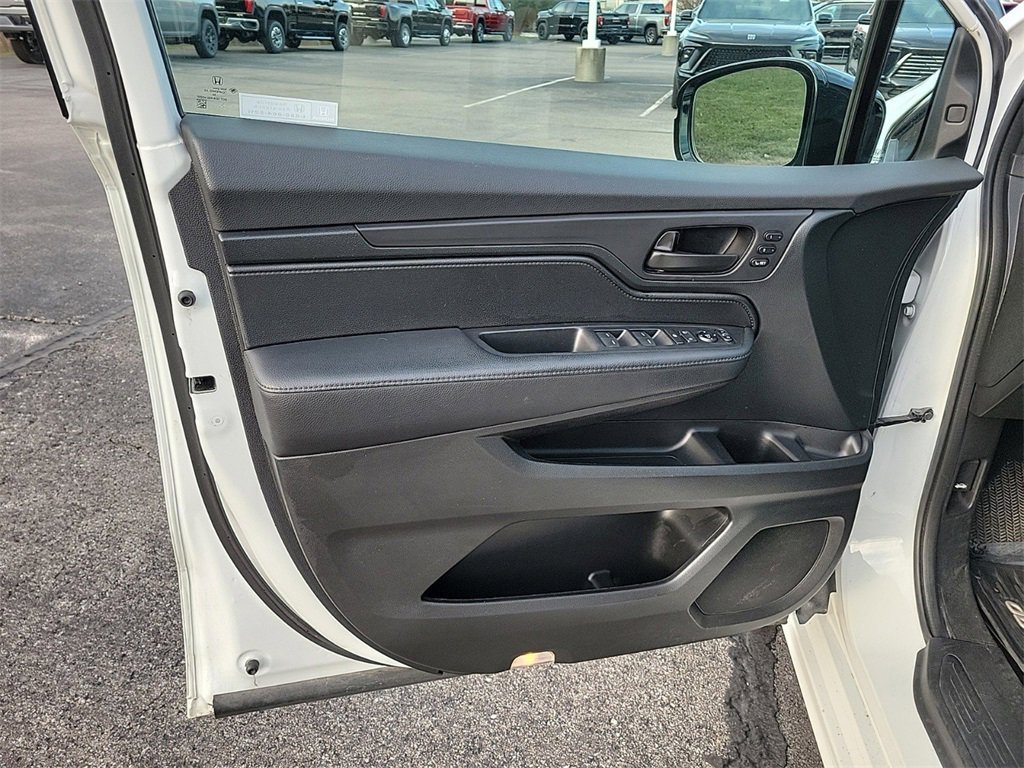 Used 2023 Honda Odyssey Sport image 19