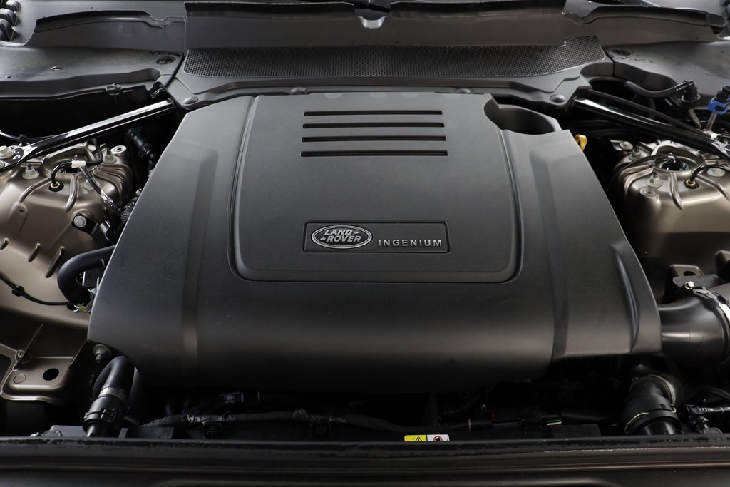 New 2025 Land Rover Discovery Dynamic SE image 22