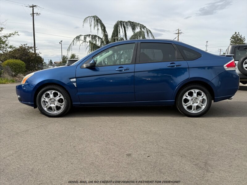 Used 2008 Ford Focus SES FWD image 4