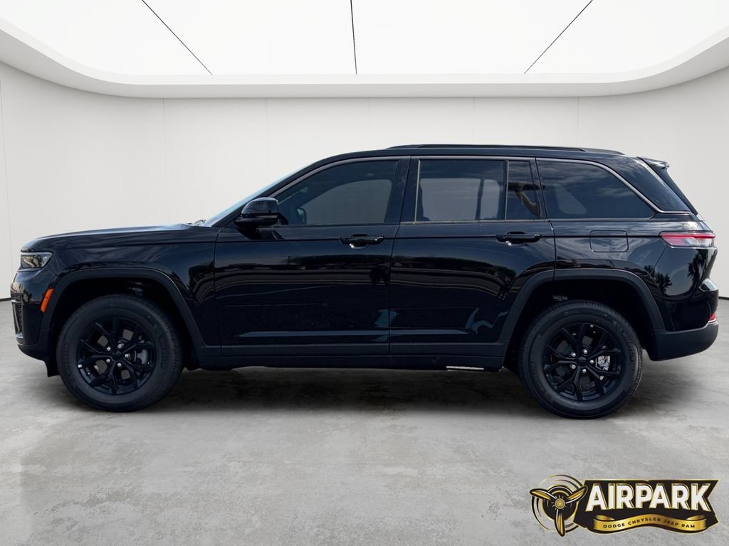New 2026 Jeep Grand Cherokee Altitude AWD/4WD image 8