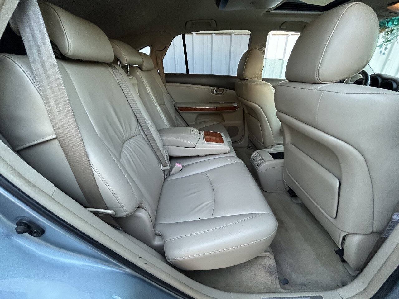Used 2005 Lexus RX 330 FWD image 30