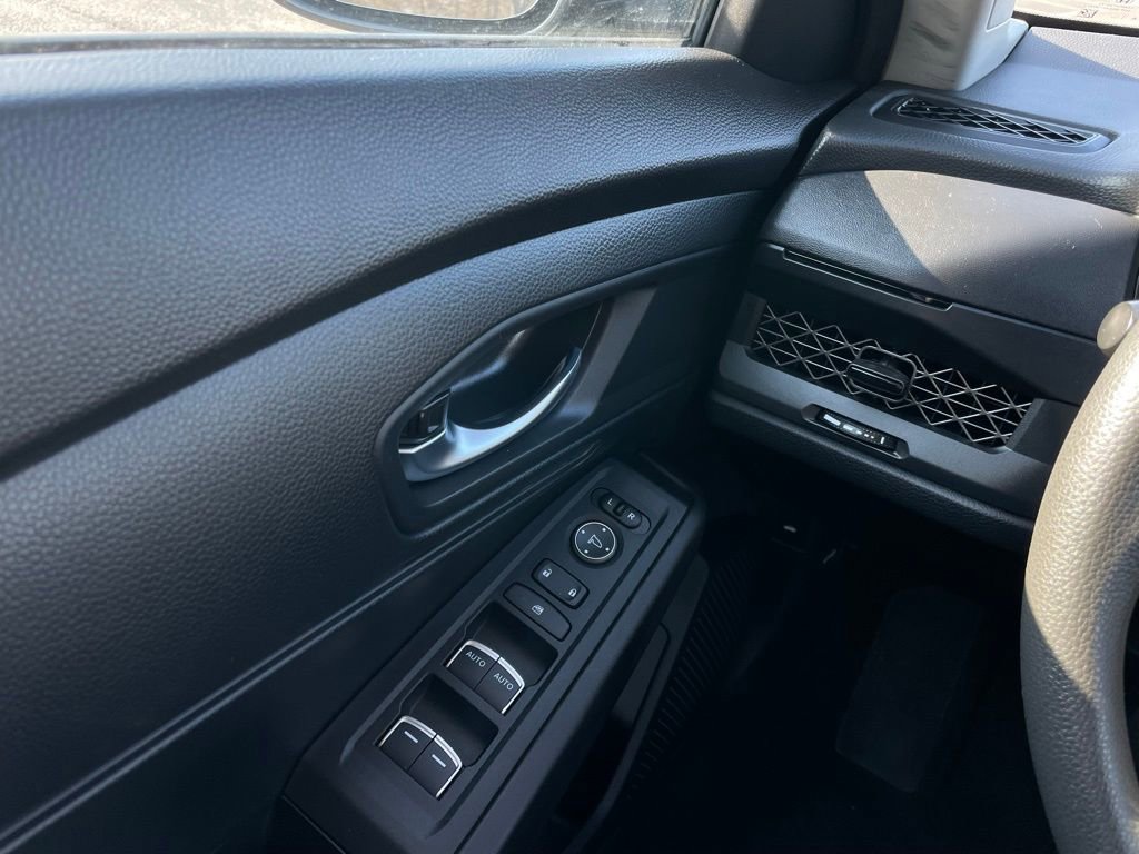 Certified 2025 Honda Accord LX image 22