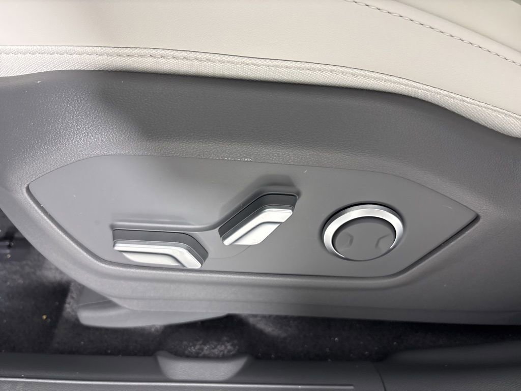 New 2026 Hyundai Santa Fe SEL FWD image 15