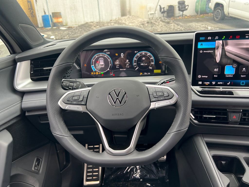 New 2026 Volkswagen Tiguan SE R-Line image 23