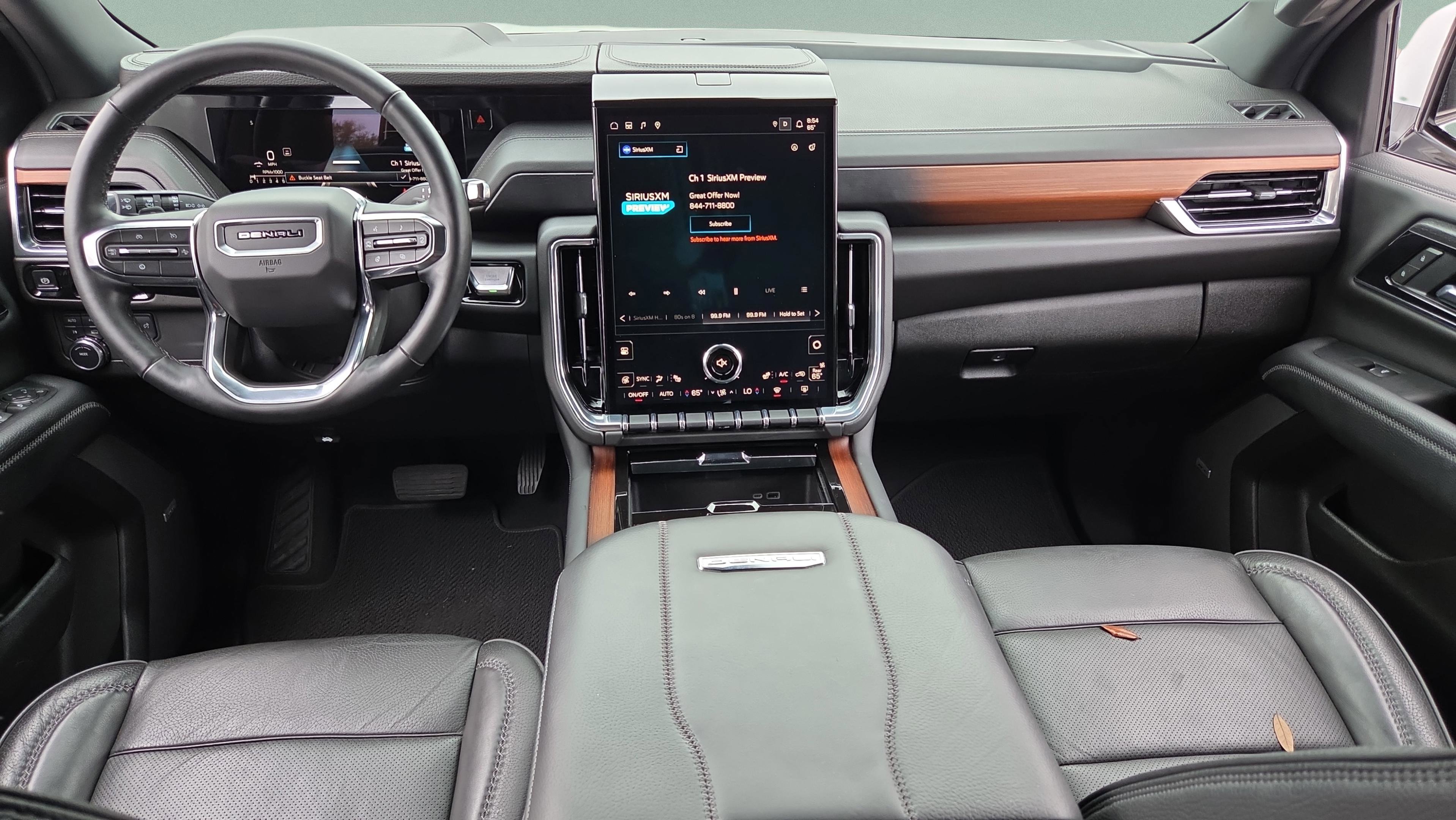 Used 2025 GMC Yukon Denali image 15