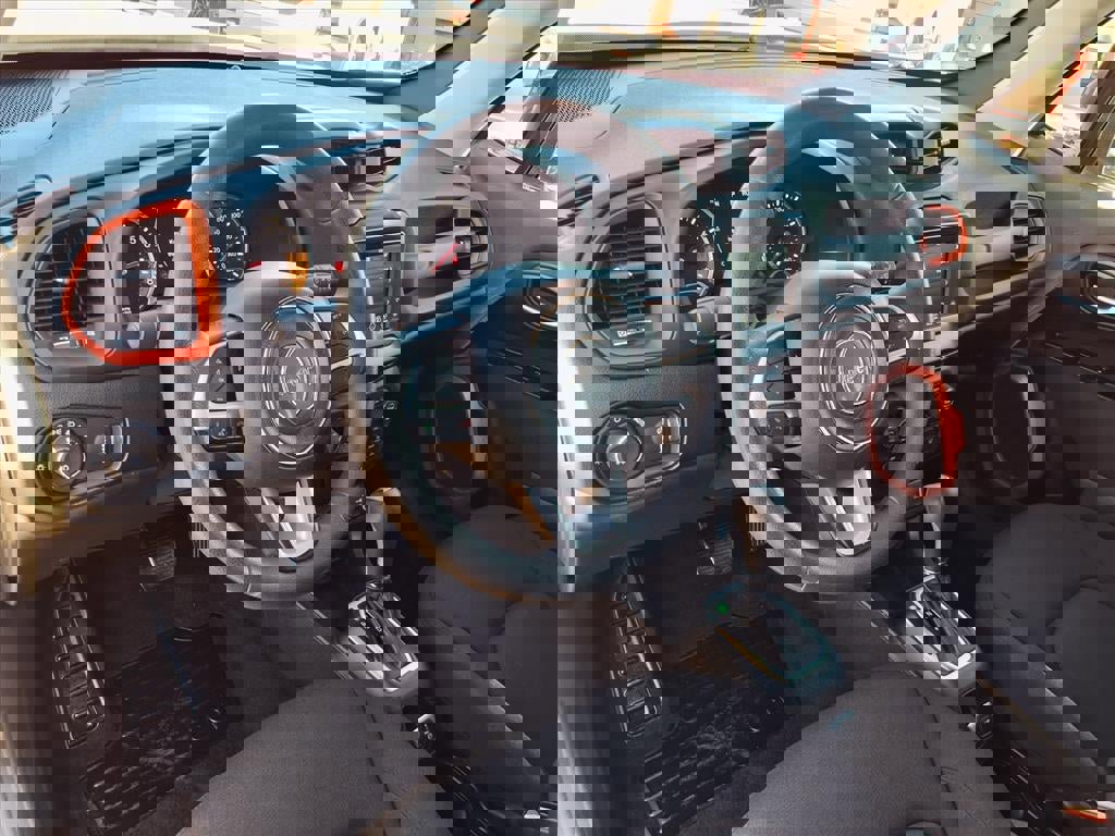 Used 2018 Jeep Renegade Sport w/ Power & Air Group image 13