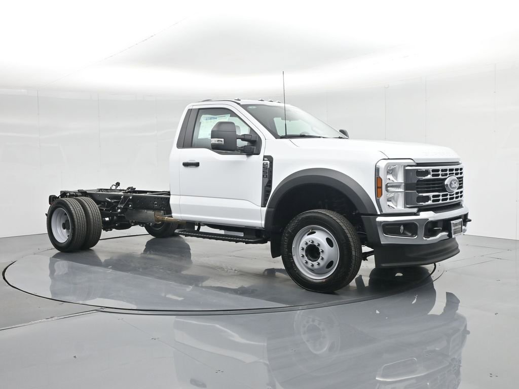 New 2025 Ford F550 XL image 18