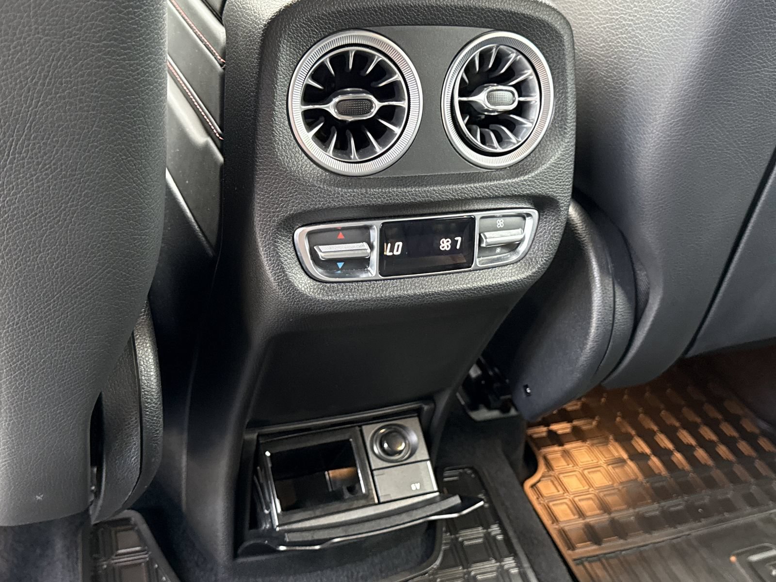 Used 2022 Mercedes-Benz G 63 AMG 4MATIC image 11