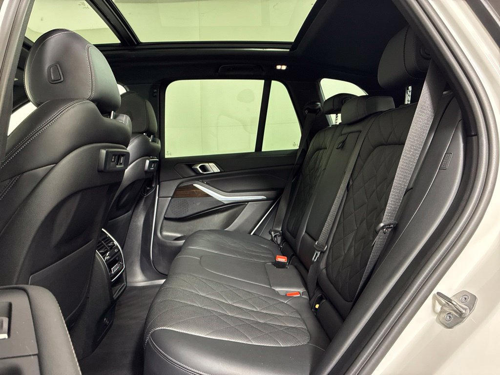 Used 2023 BMW X5 xDrive45e AWD/4WD image 31
