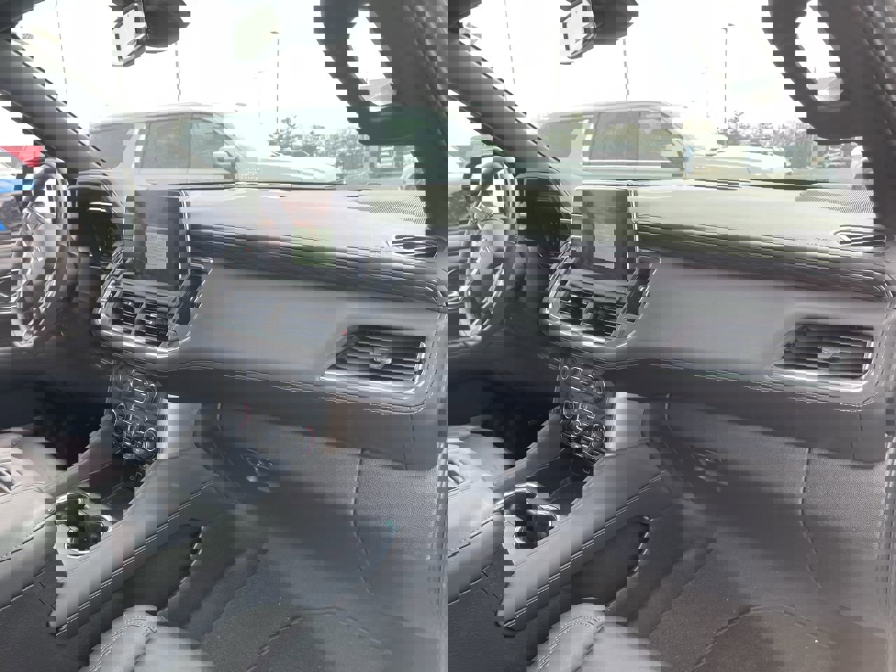 Used 2024 Chevrolet Suburban Z71 w/ Luxury Package image 30