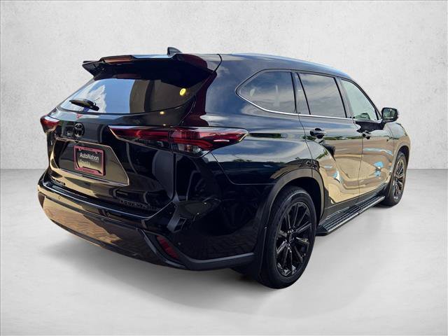 New 2026 Toyota Highlander Limited AWD/4WD image 2
