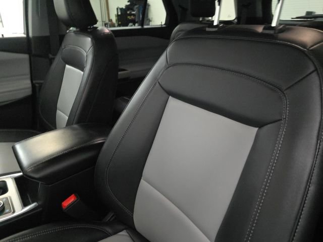 Used 2023 Ford Explorer XLT w/ Equipment Group 202A image 16