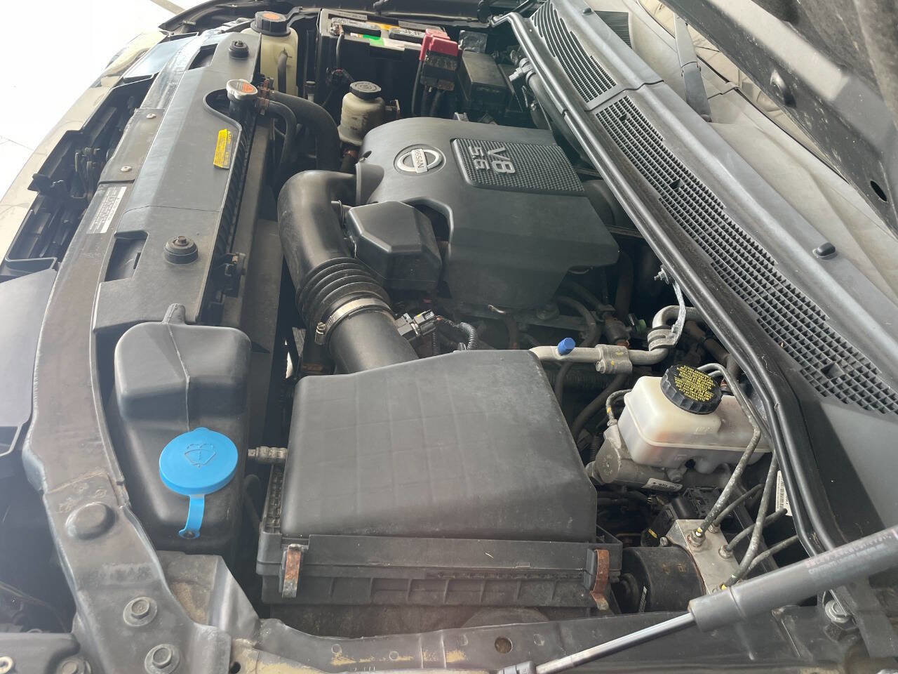 Used 2012 Nissan Titan SV image 40