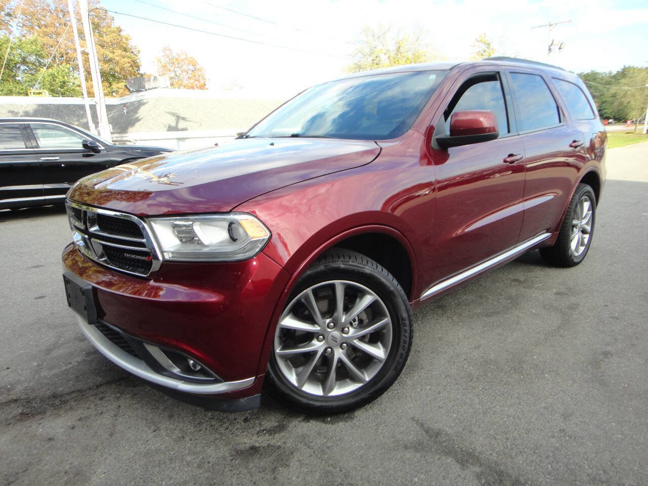 Used 2019 Dodge Durango SXT image 1