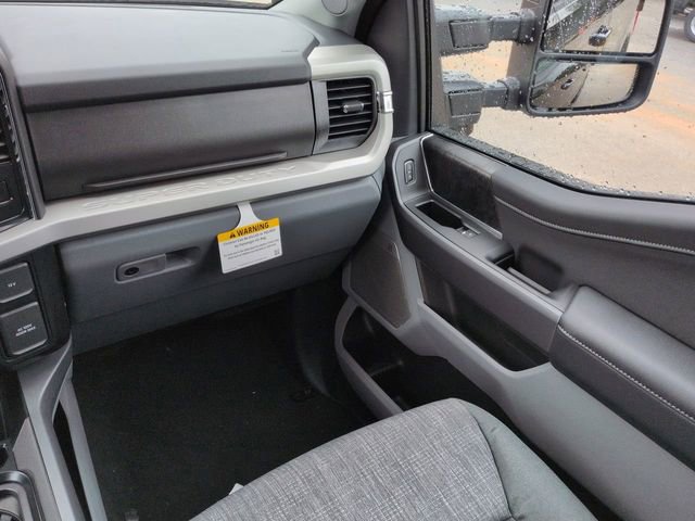 New 2026 Ford F250 XLT w/ XLT Premium Package image 17