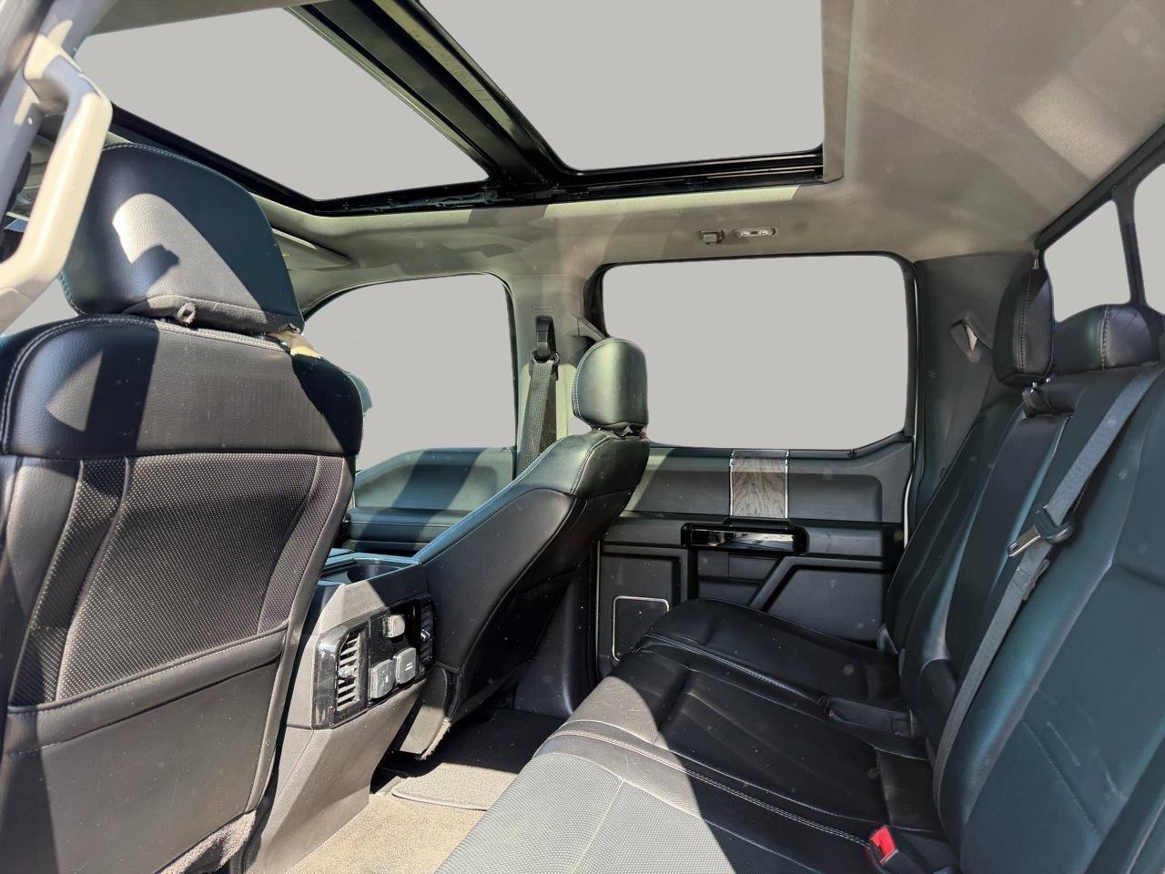 Used 2018 Ford F350 Lariat w/ Lariat Ultimate Package image 34