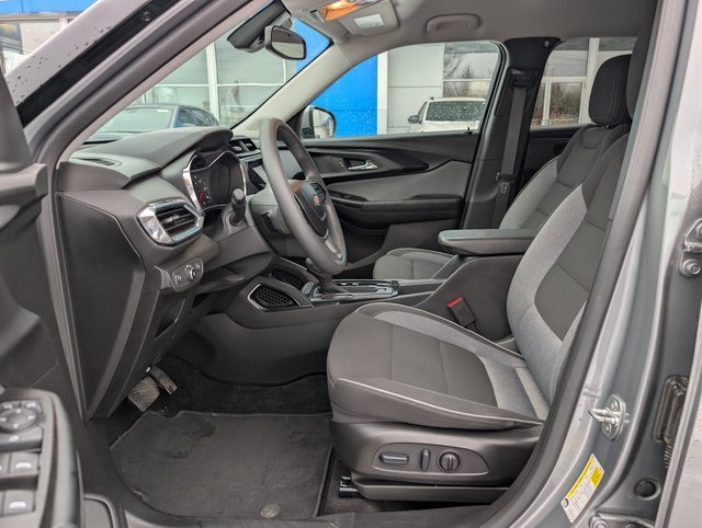 Used 2023 Chevrolet TrailBlazer LT w/ Convenience Package image 10