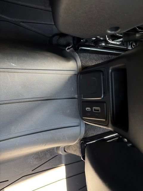 Used 2023 Buick Encore GX Essence w/ Experience Buick Package AWD/4WD image 34