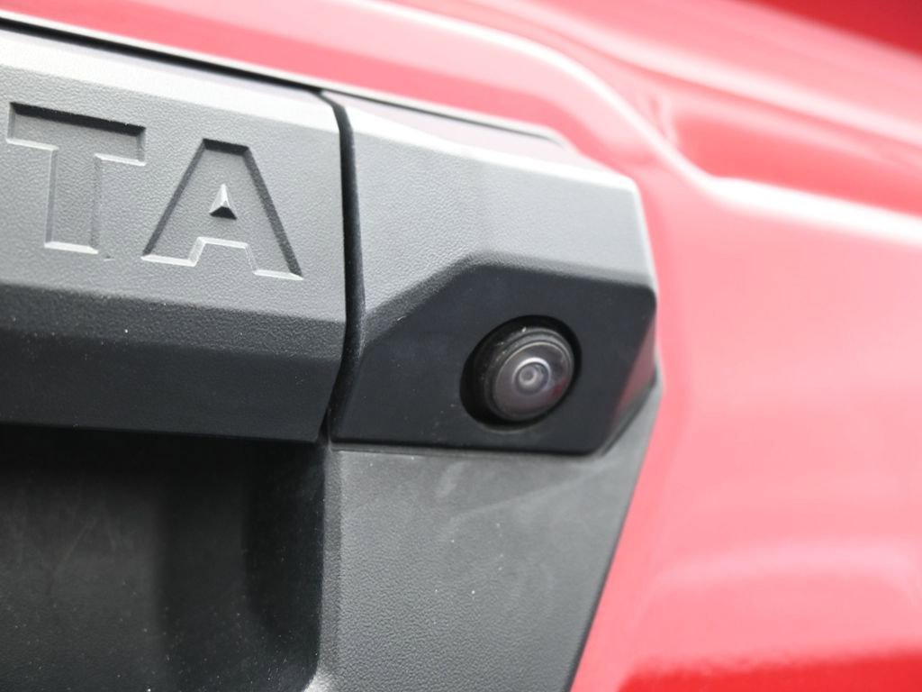 Used 2025 Toyota Tacoma SR5 image 37