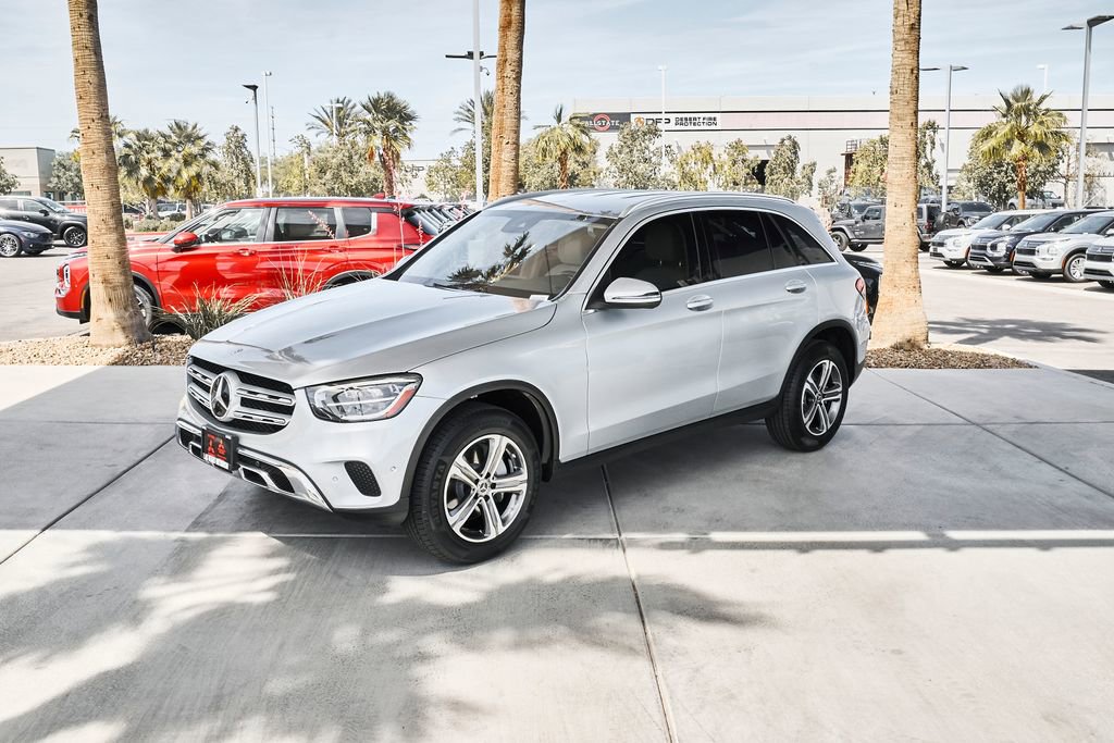 Used 2022 Mercedes-Benz GLC 300 w/ Premium Package Lite image 5