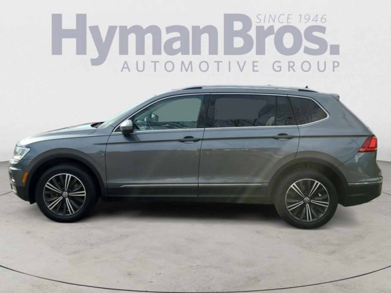 Used 2018 Volkswagen Tiguan SEL image 6