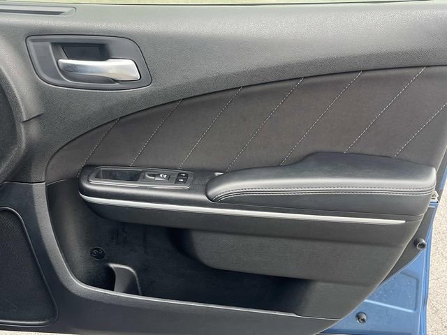 Used 2022 Dodge Charger SXT image 10