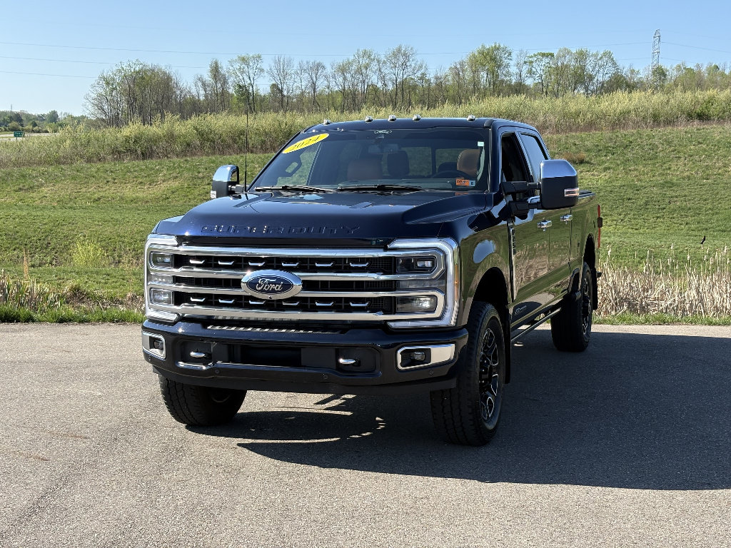 Used 2024 Ford F250 Platinum w/ FX4 Off-Road Package AWD/4WD image 1