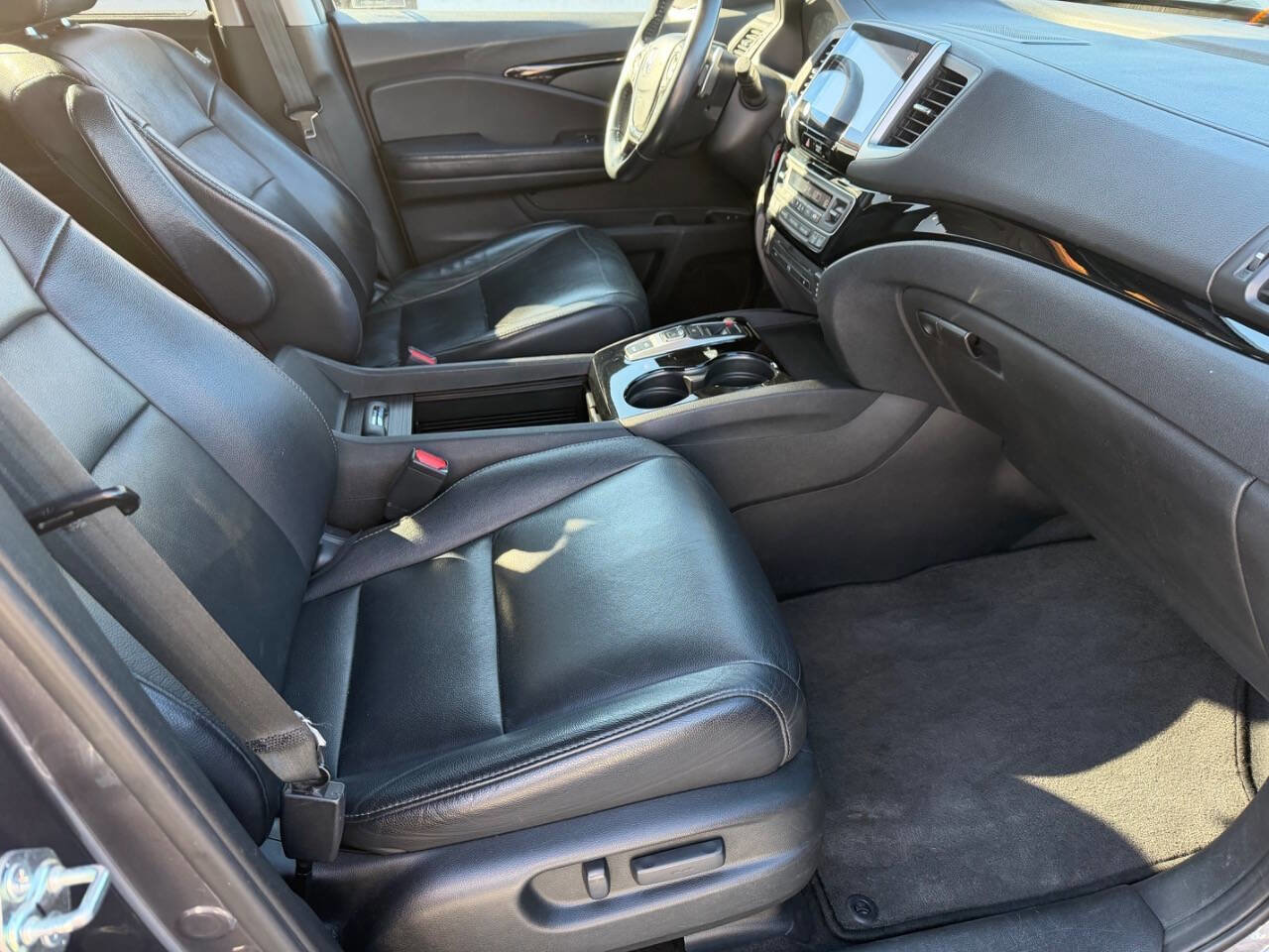 Used 2016 Honda Pilot Touring image 20
