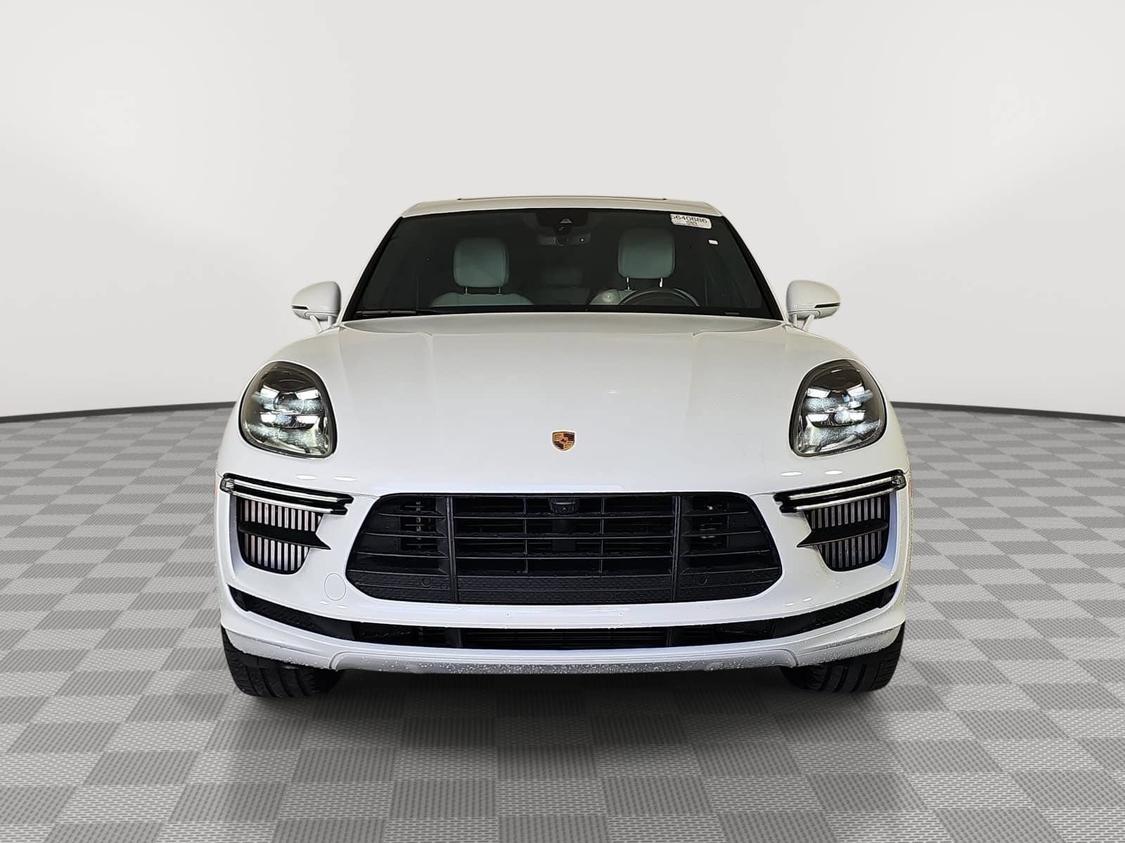 Used 2021 Porsche Macan Turbo AWD/4WD image 3