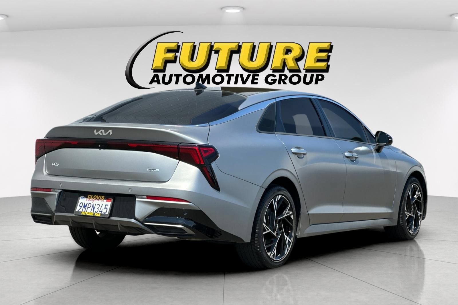 Certified 2025 Kia K5 GT-Line w/ GT-Line Premium Package FWD image 4