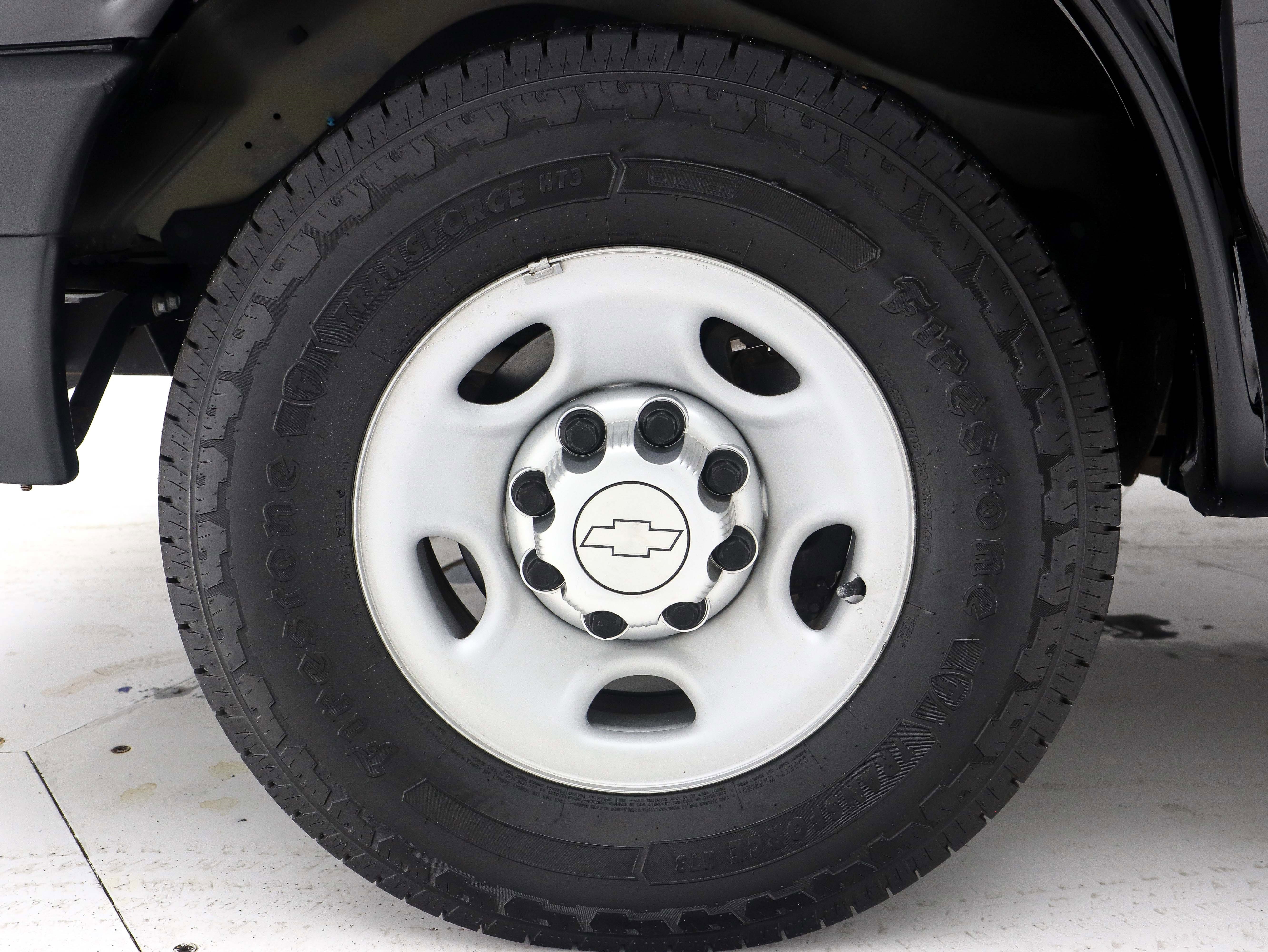 Used 2016 Chevrolet Express 2500 LS image 28