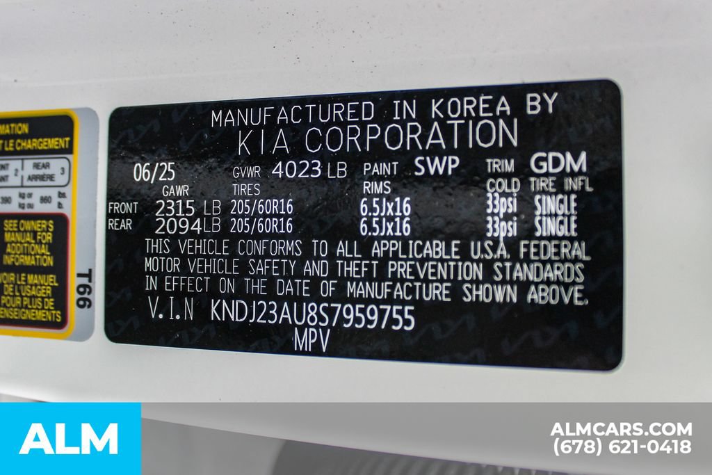 Used 2025 Kia Soul LX w/ LX Technology Package FWD image 39