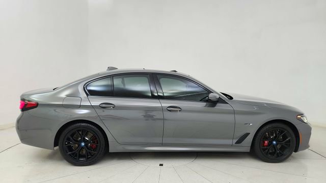 Used 2022 BMW 530e xDrive 530e iPerformance w/ Executive Package image 6