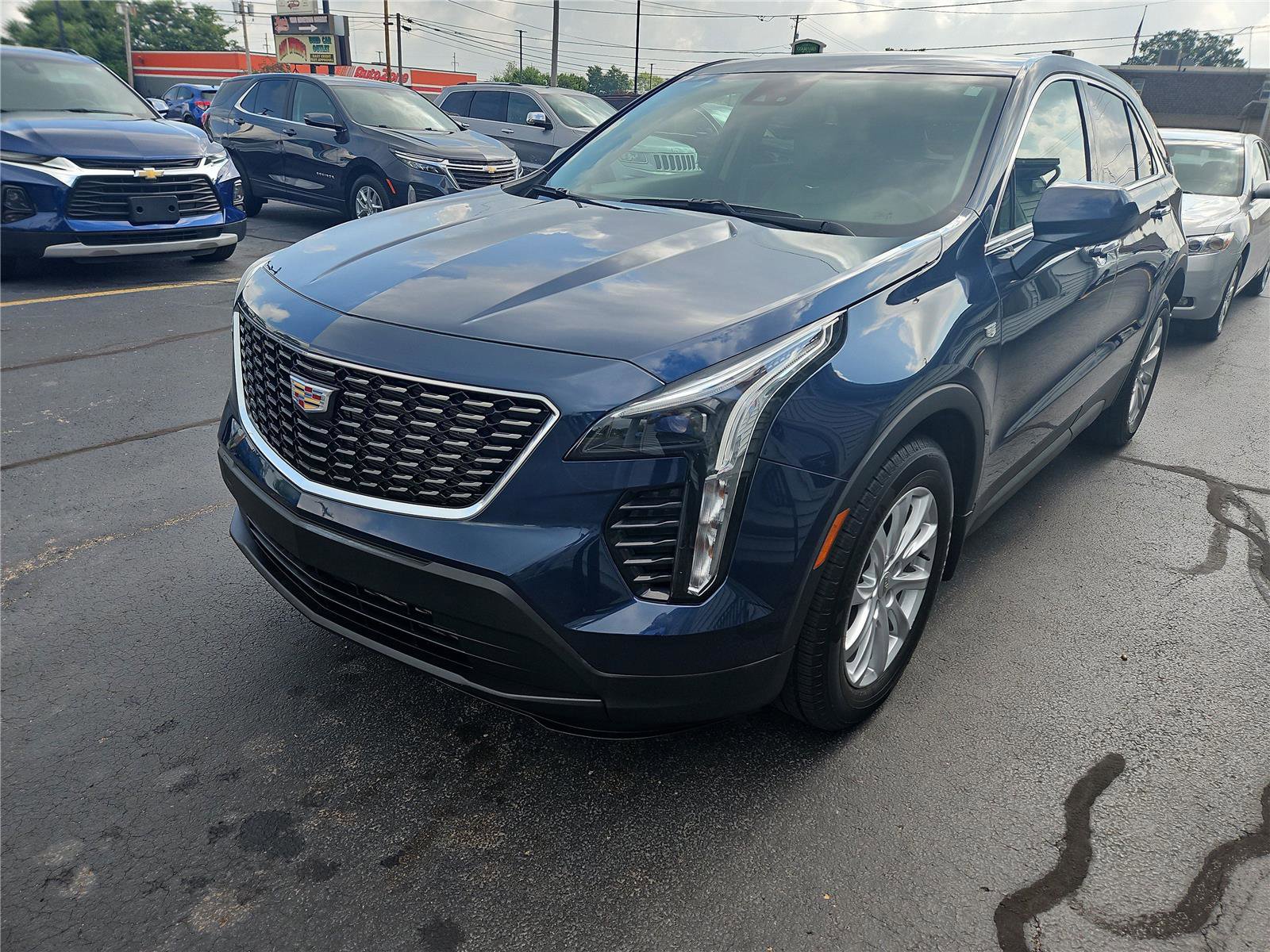 Used 2021 Cadillac XT4 Luxury AWD/4WD image 7