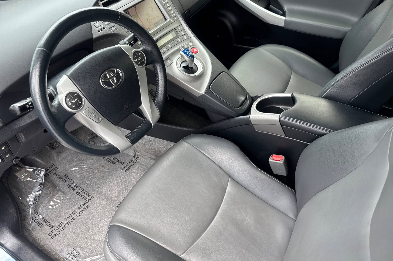 Used 2014 Toyota Prius Prime Advanced image 4