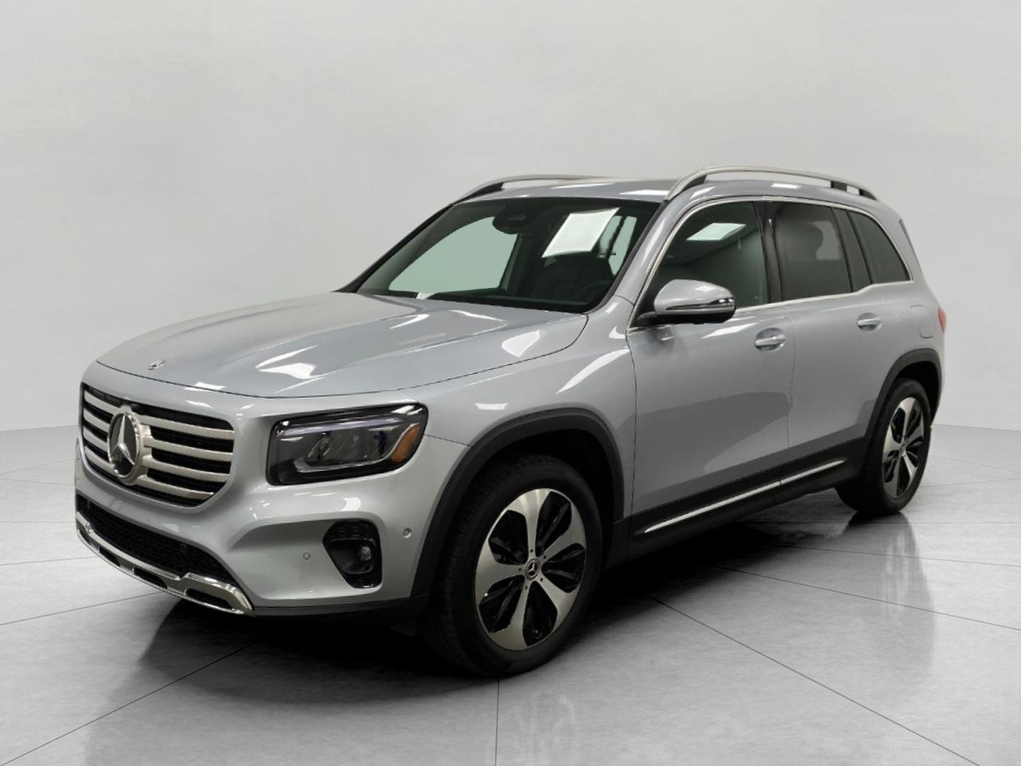 Certified 2026 Mercedes-Benz GLB 250 4MATIC image 40