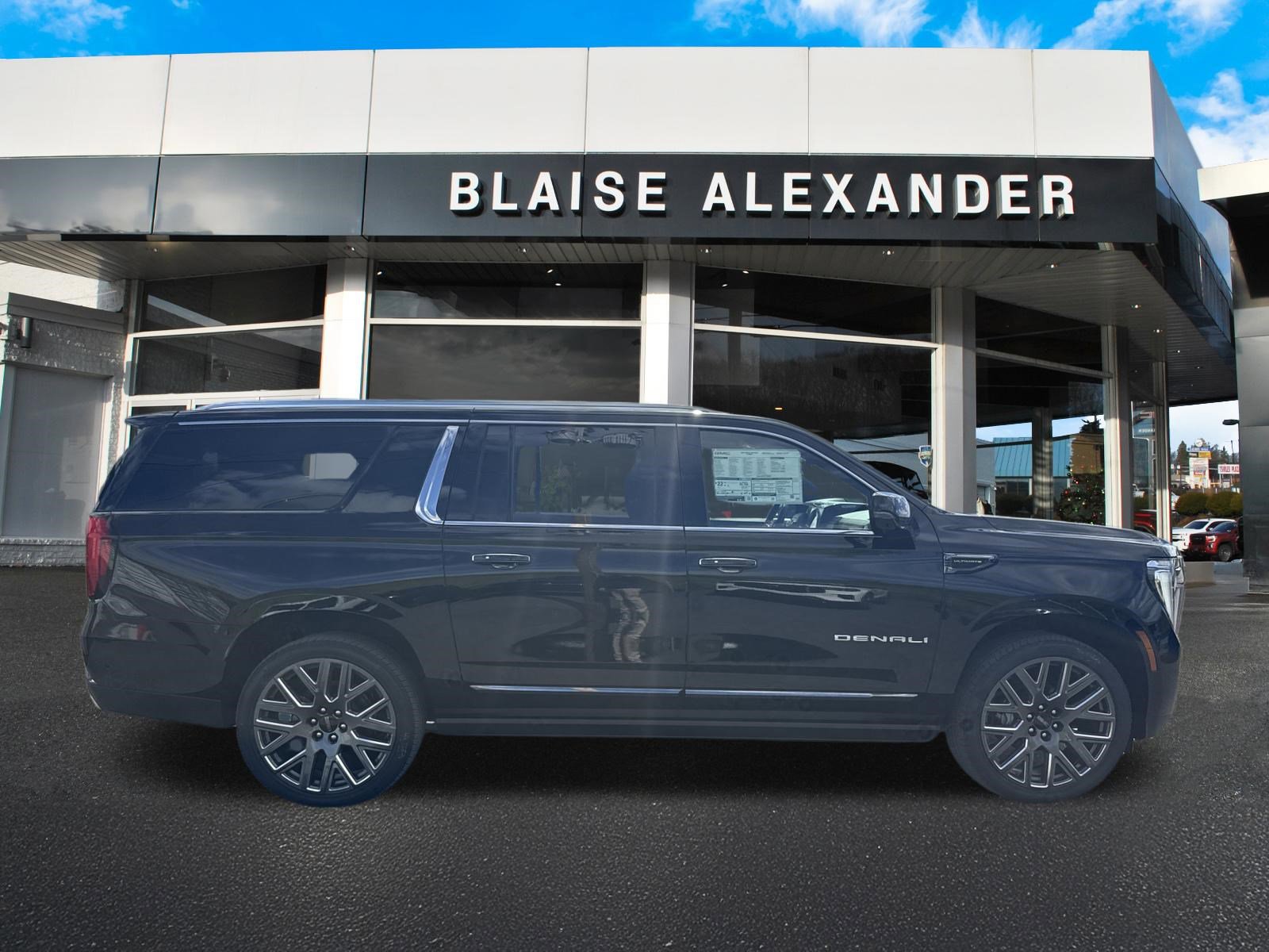 New 2026 GMC Yukon XL Denali Ultimate AWD/4WD video 2
