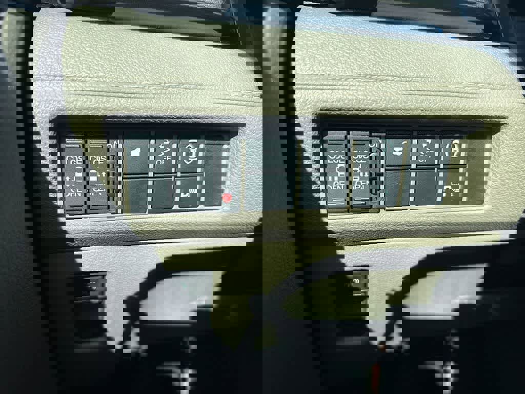 Used 2023 Honda Odyssey Touring image 22