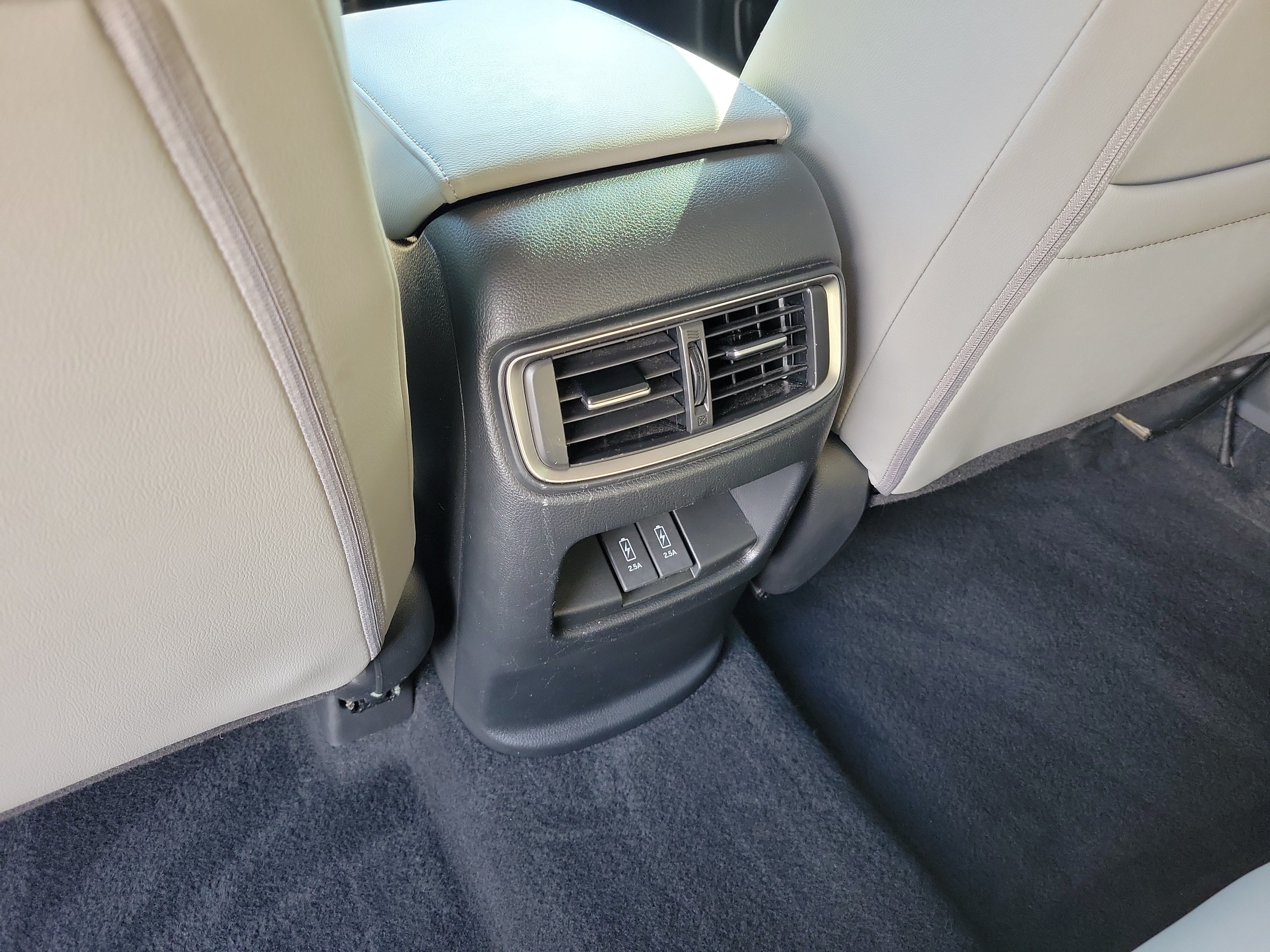 Used 2020 Honda CR-V Touring image 14