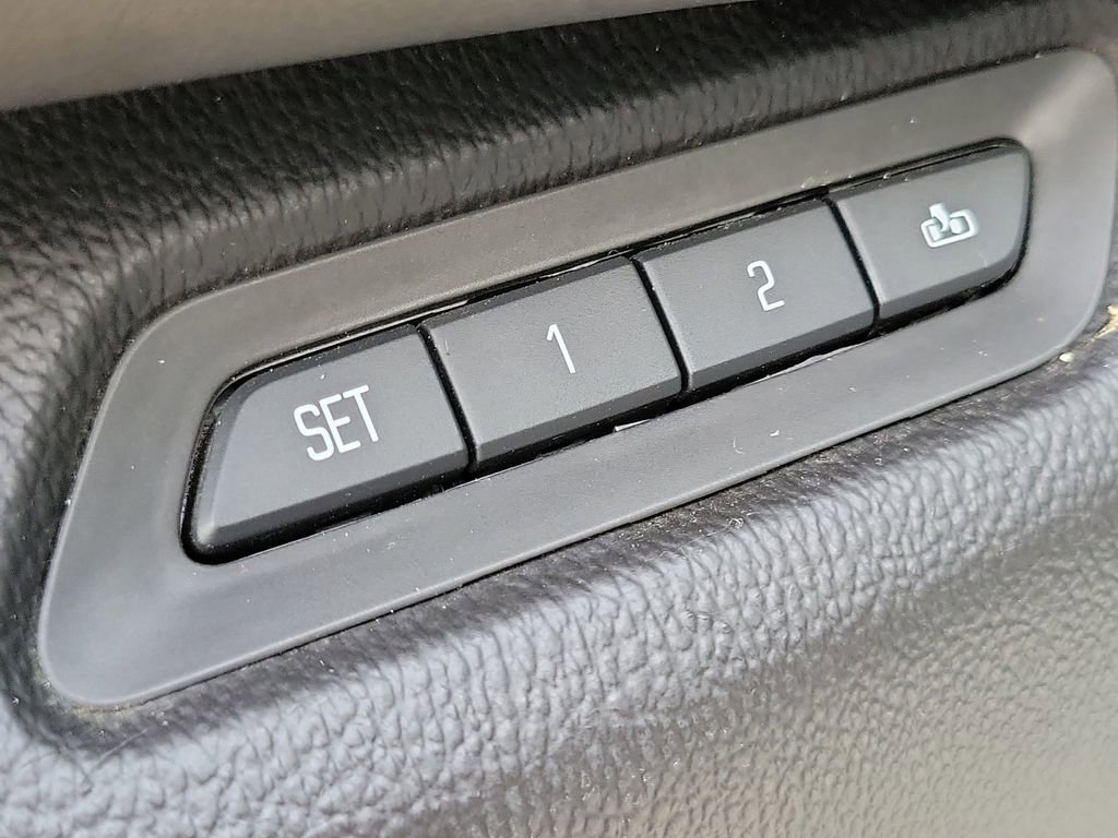 Used 2017 Cadillac Escalade ESV Premium Luxury image 25