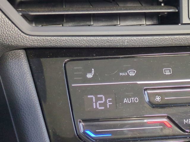 Used 2025 Volkswagen Jetta SE image 26